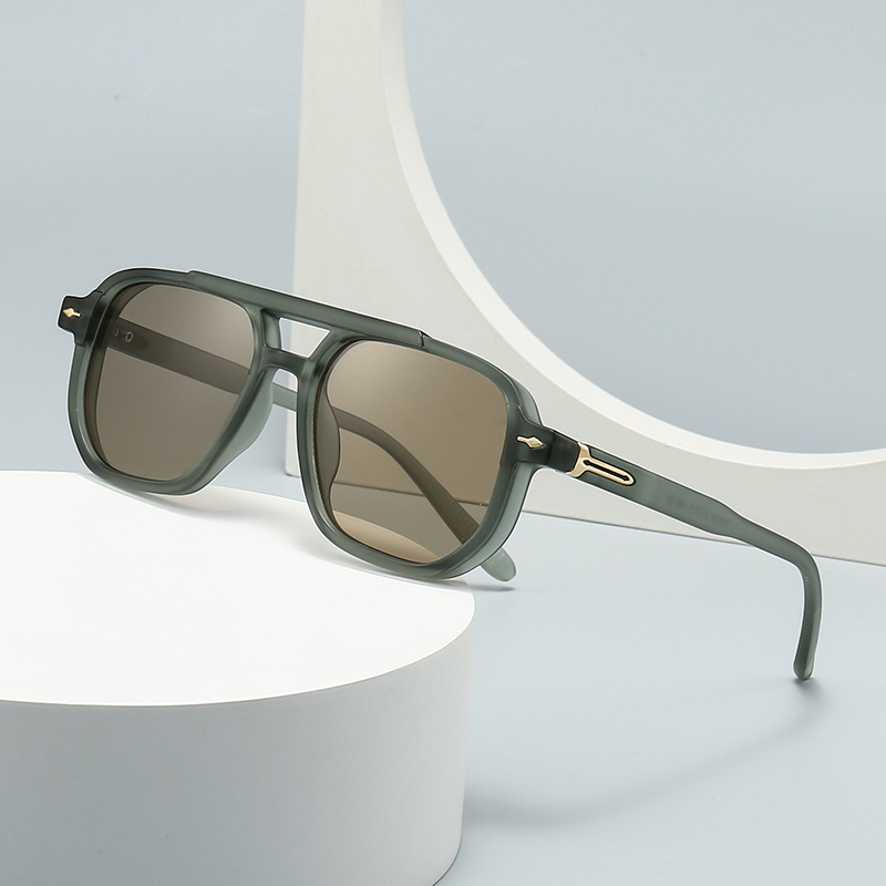GR | Sunglasses with UV protection