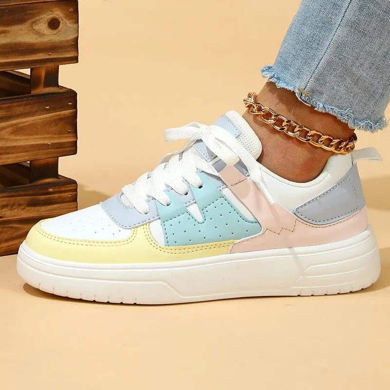 GR | Sneakers with a soft platform