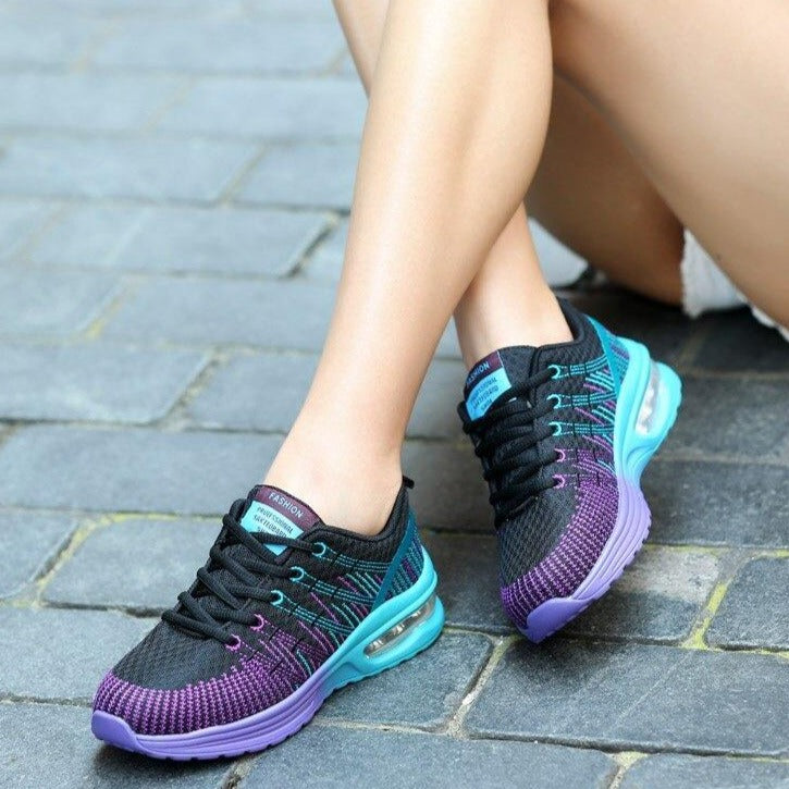 GR - Hiking boots for women