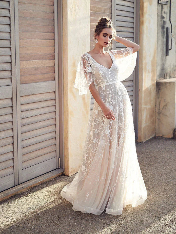 GR | Elegant dress in a fitted style