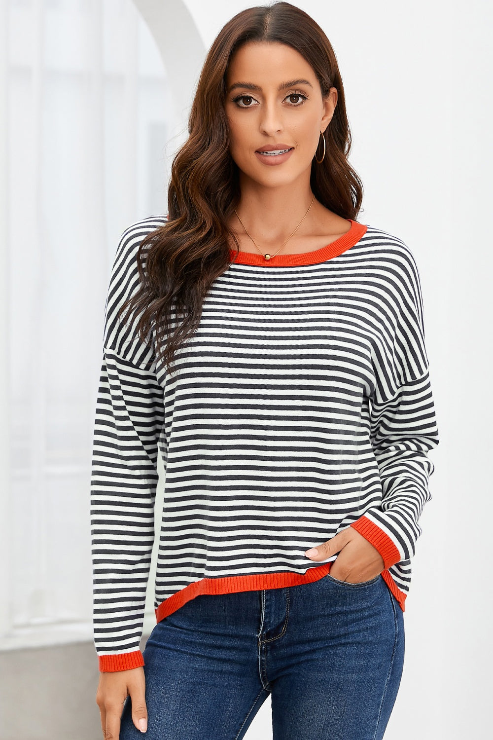 GR | Gestreiftes Rundhals-Tropfschulter-T-Shirt