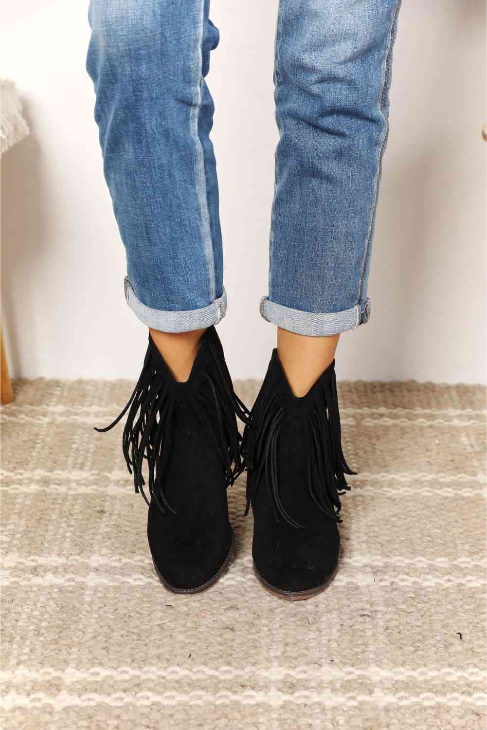 GR | Legend women's fringe cowboy western ankle boots