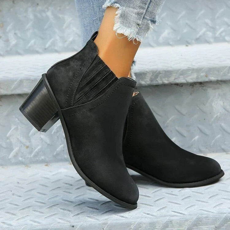 GR Ankle boots with heels - Black ankle boots with heels - Ankle boots with heels