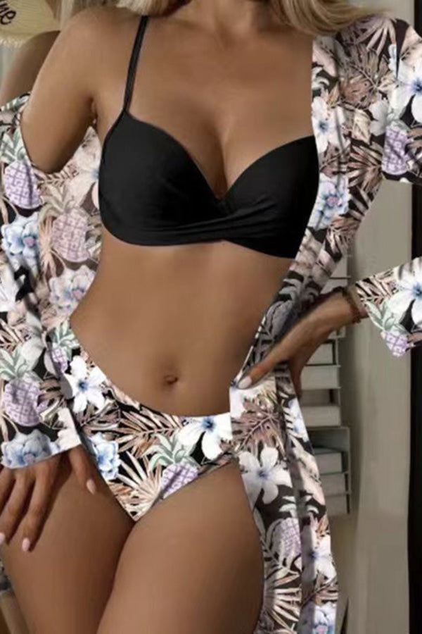 GR – Wrap-style underwire bikini with tropical print and cover