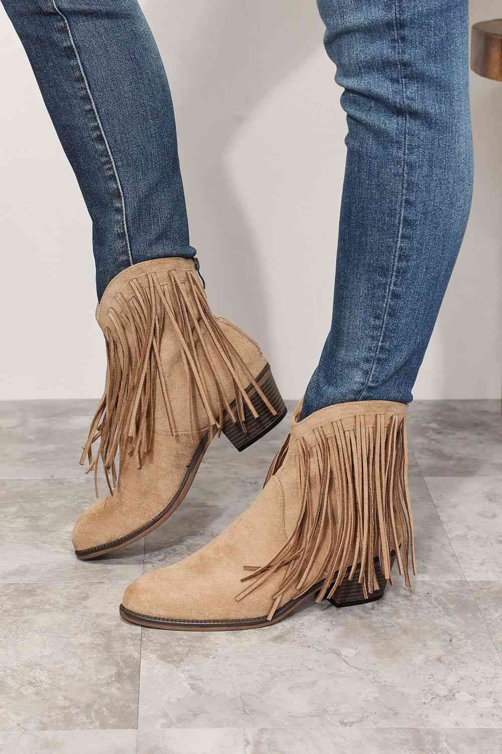 GR | Legend women's fringe cowboy western ankle boots