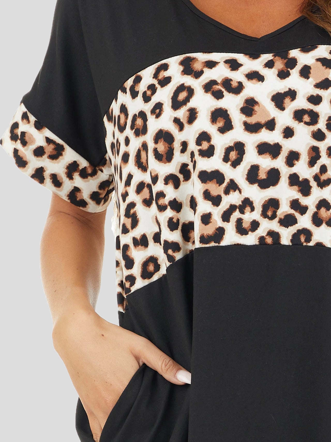 GR | Women's Crew Neck Leopard Panel Dress with Pocket, Casual Dress