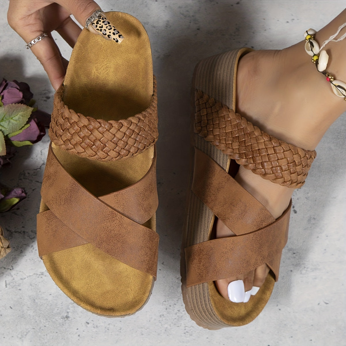 GR | Lightweight spring sandals made of high-quality leather