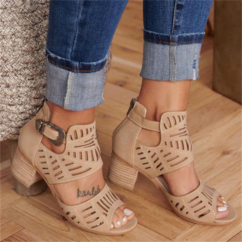 GR | Open Boots With Heel And Buckle