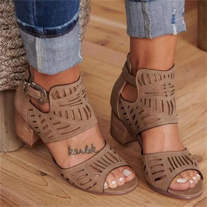 GR | Open Boots With Heel And Buckle