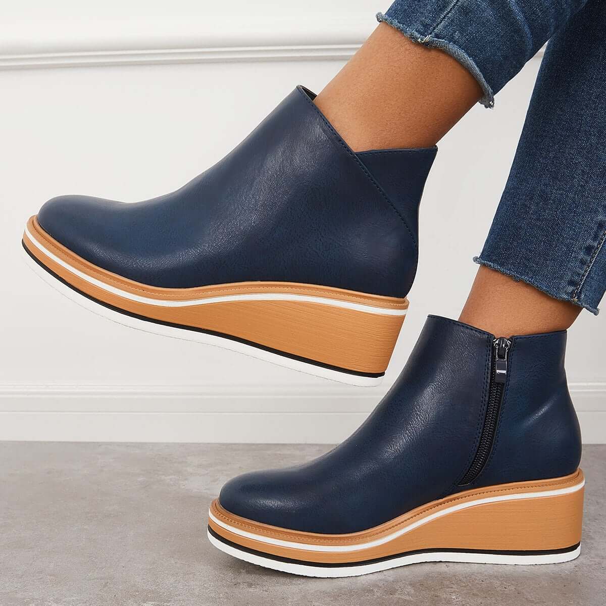 GR - Stylish ankle boots with zipper and platform