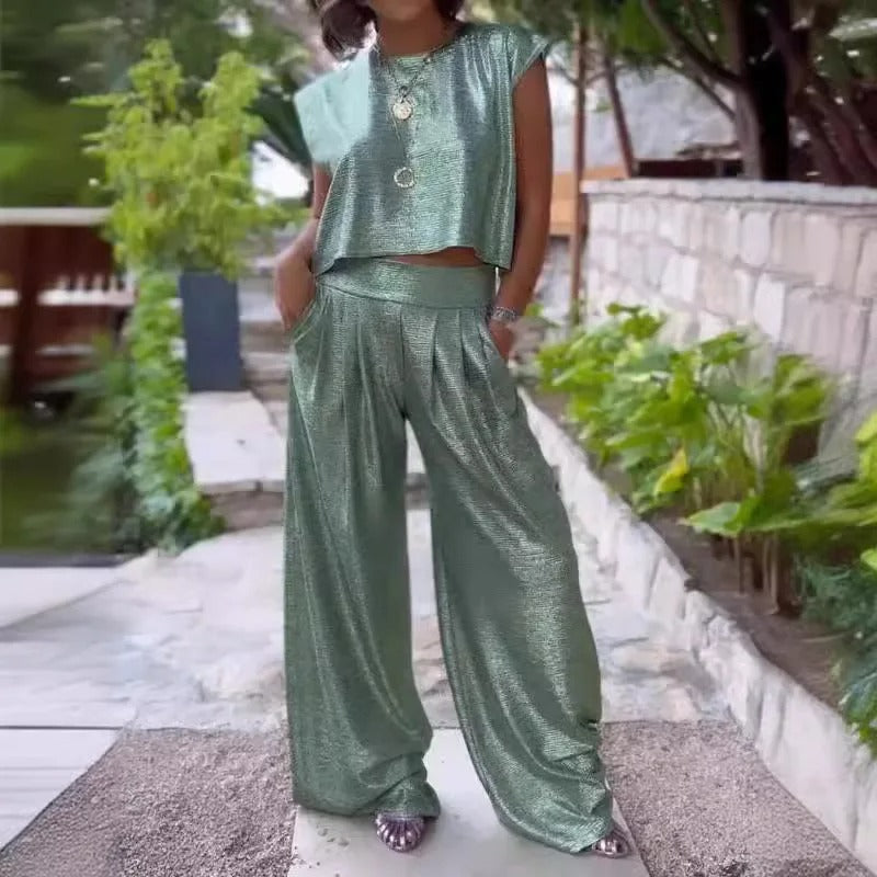 Shiny women's top and pants
