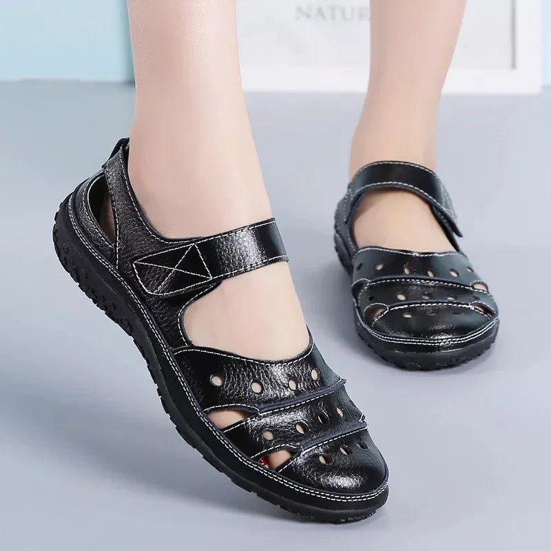 GR | Orthopedic spring sandals with Velcro closure