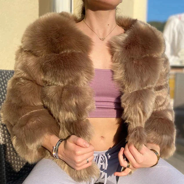 GR | Elegant fur jacket