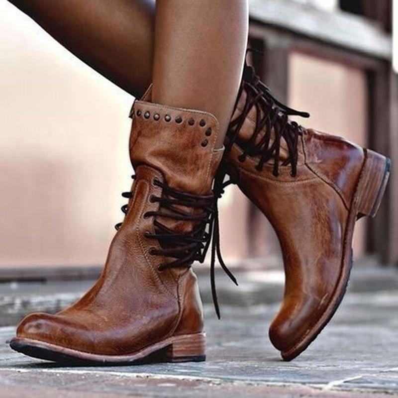 GR | Elegant leather boots for women