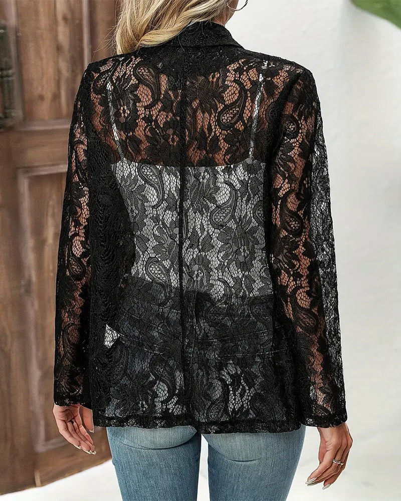 GR | Elegant blazer with lace