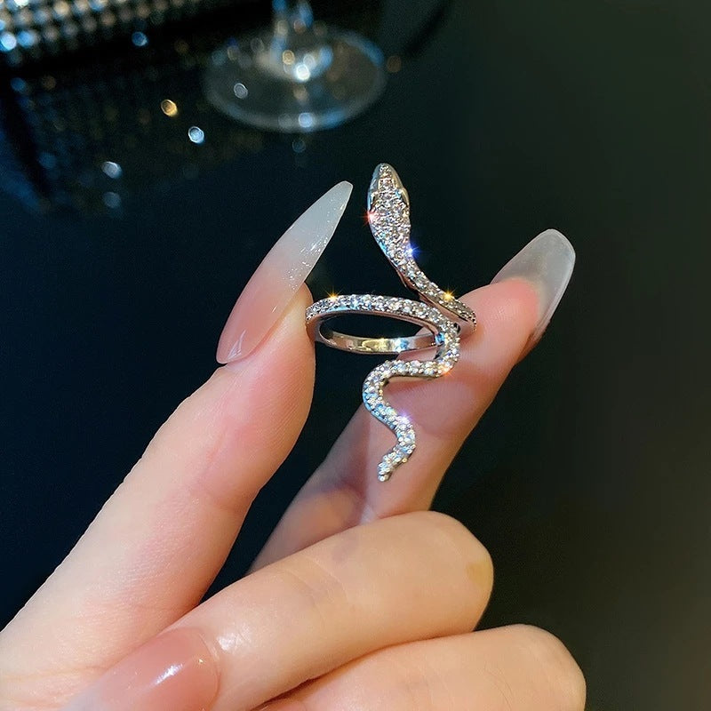 GR | Adjustable snake ring made of cubic zirconia