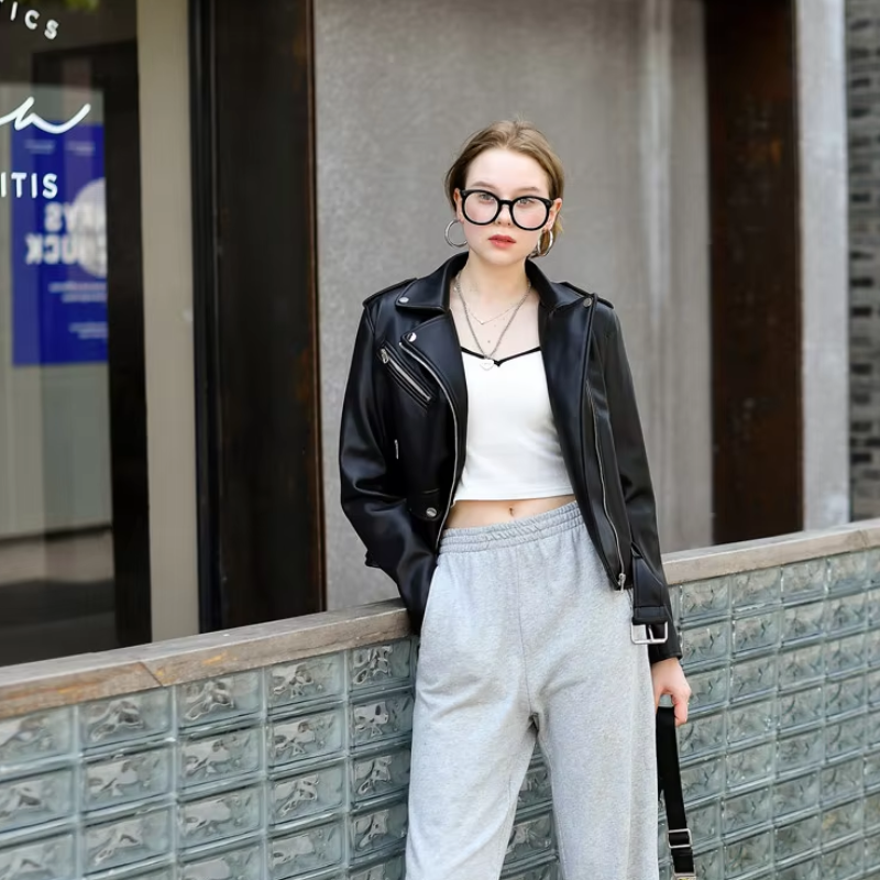 GR | Women's biker leather jacket with zippers and belt