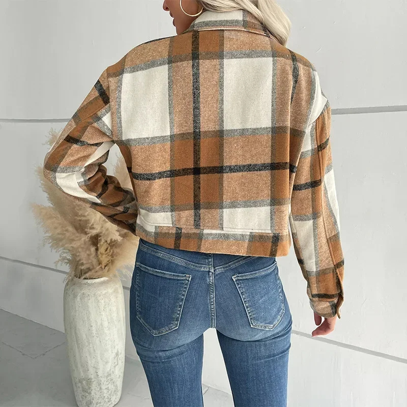 GR | Long-sleeved bomber jacket with check pattern and buttons