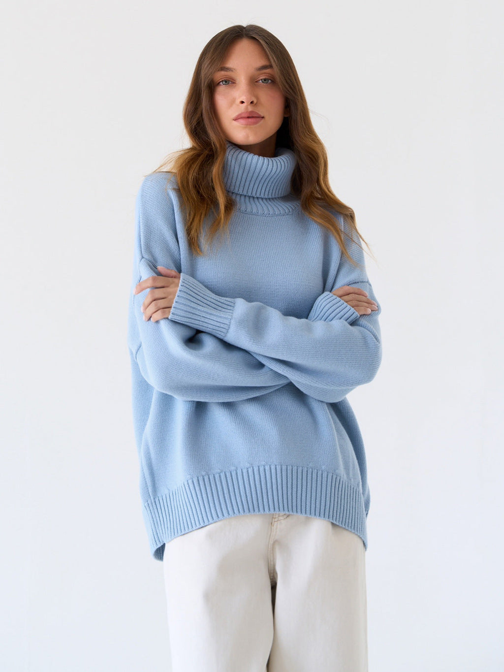GR - Winter roll-neck sweater with a relaxed fit
