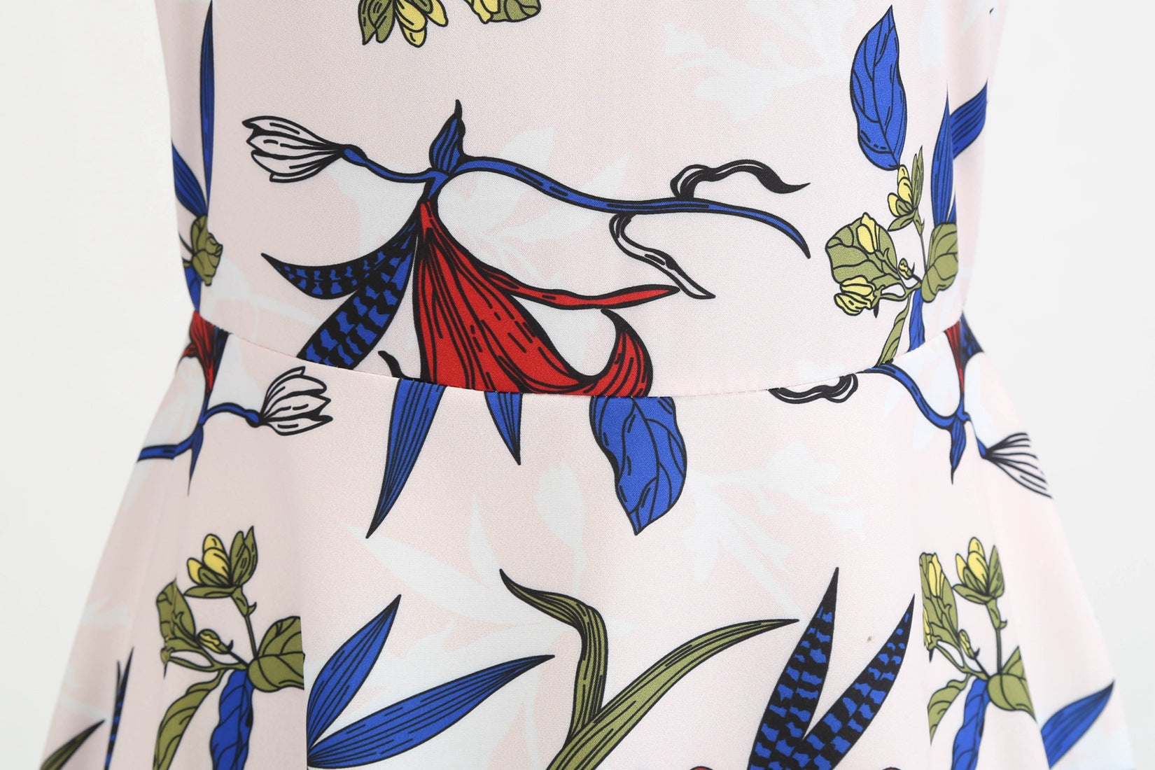 GR | Damenkleid für Hochzeitsgäste mit weitem Saum