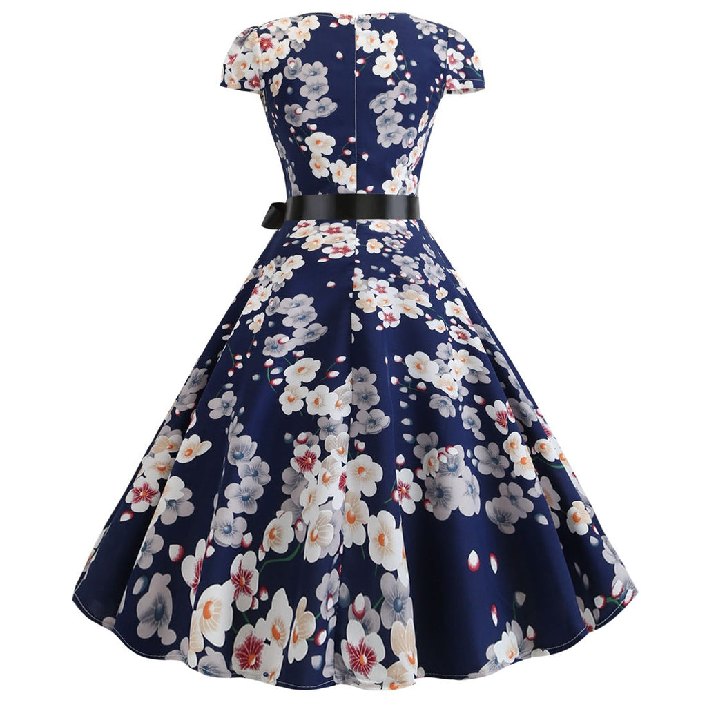 GR | Damenkleid für Hochzeitsgäste mit weitem Saum