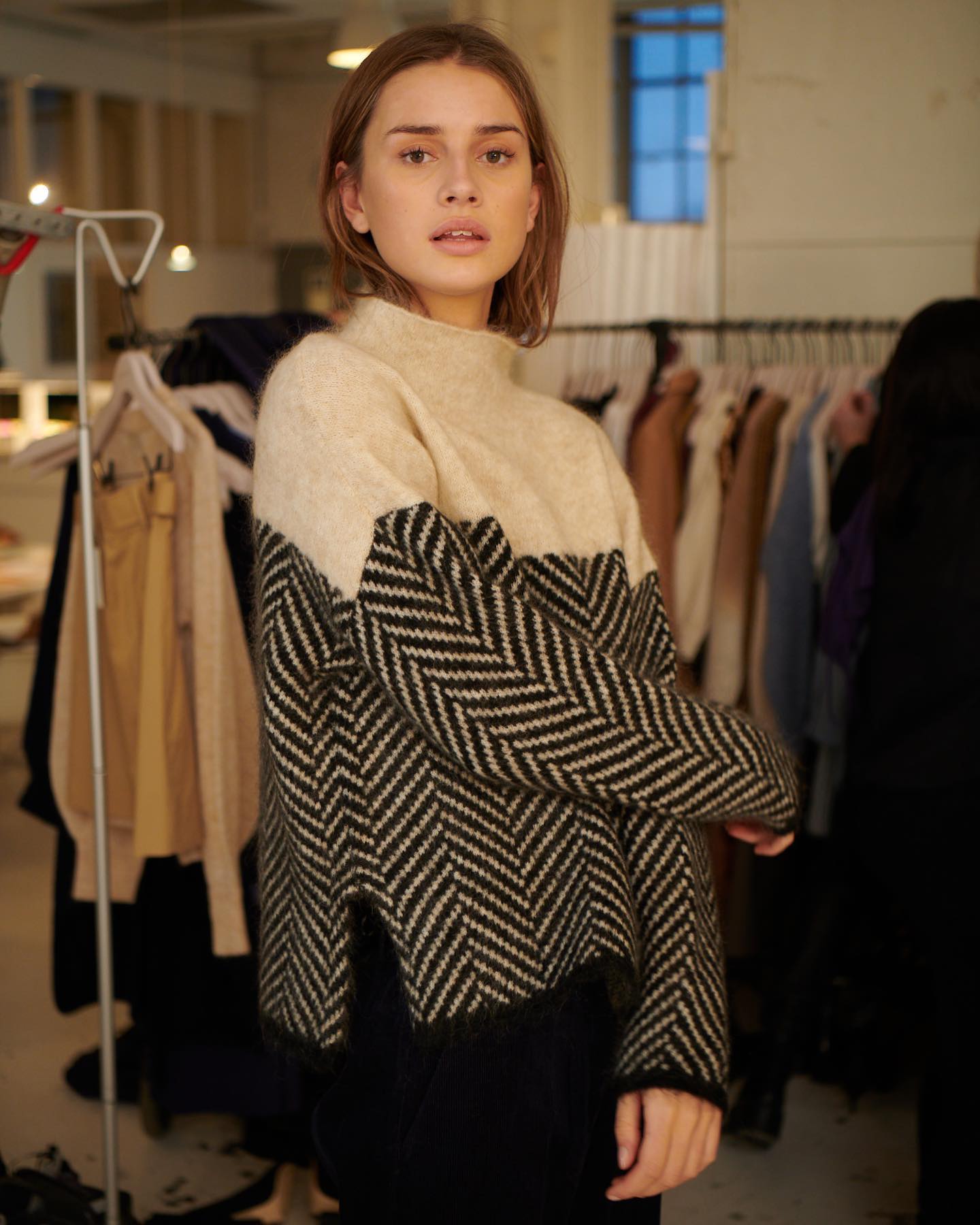 GR | Damen Rollkragenpullover mit Zweifarbdesign