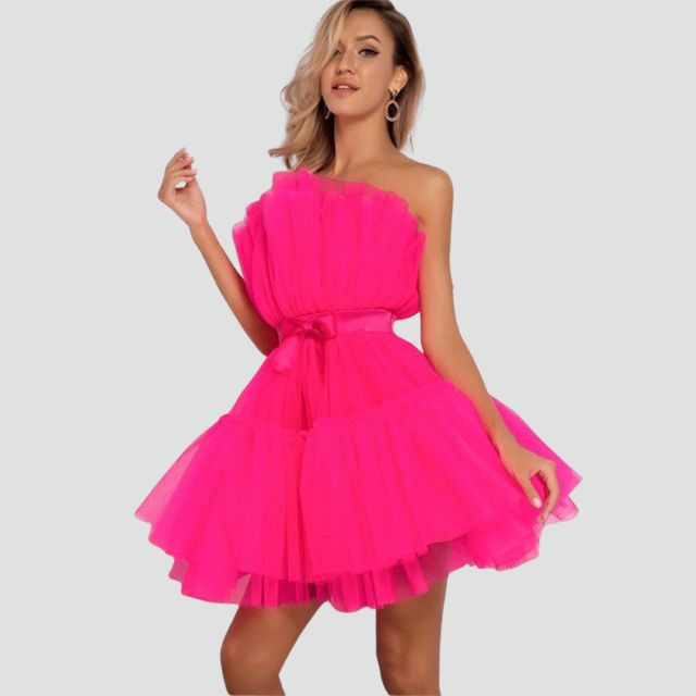 GR | Trägerloses Tüllkleid mit geschichtetem Rock