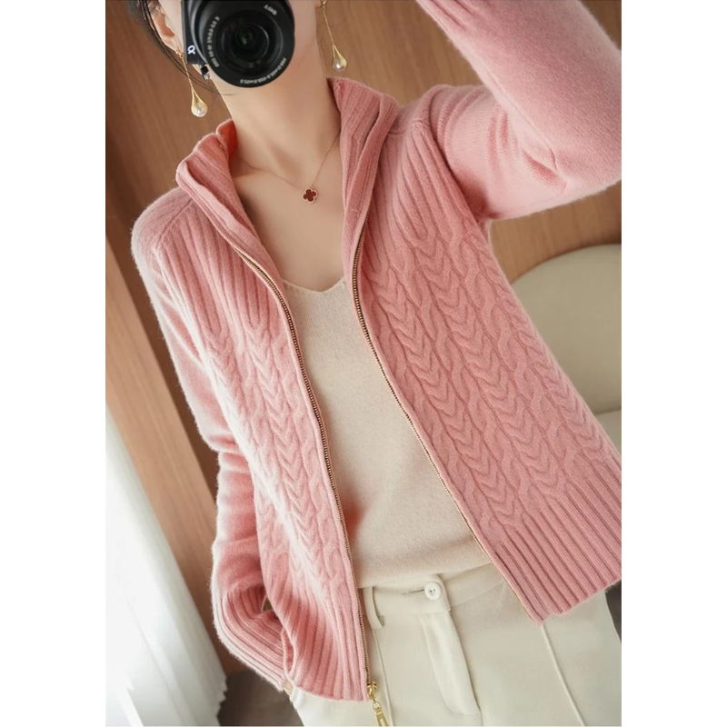 GR | Women's knitted jacket with zipper and cable knit details