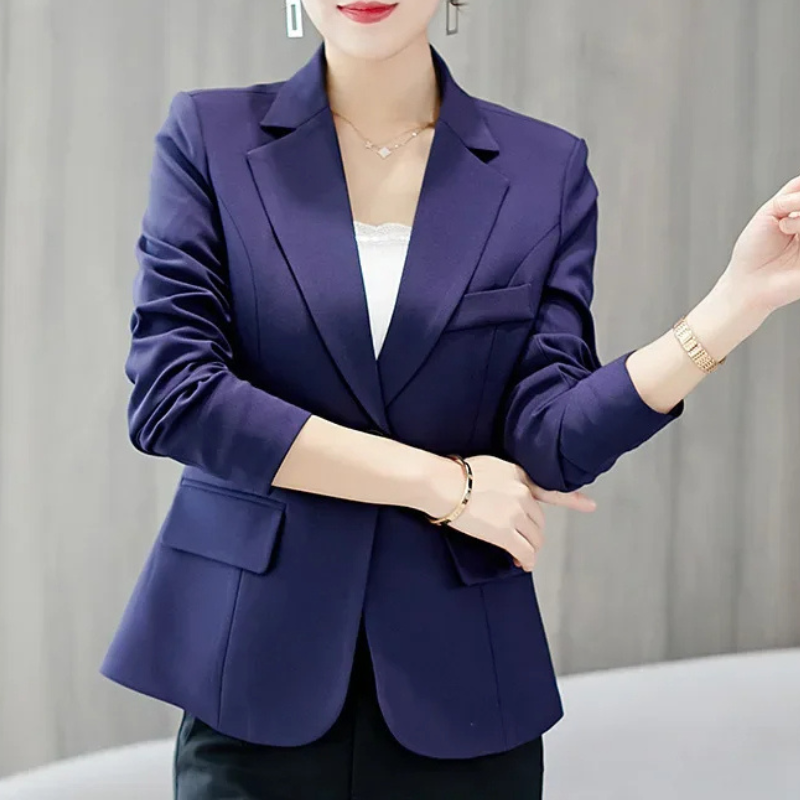 GR | Elegant women's blazer with slim fit