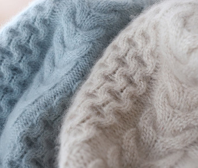 GR | Women's cashmere turtleneck sweater