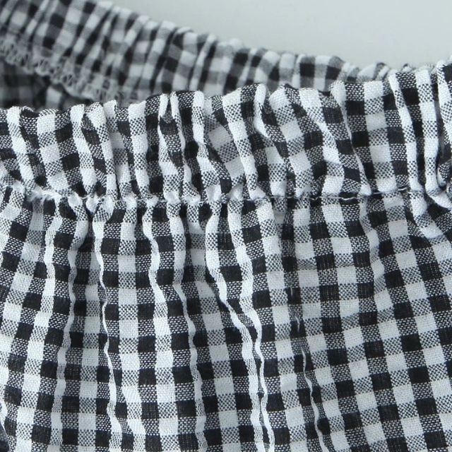 GR | Gestuftes Gingham-Midirock mit Rüschendetail