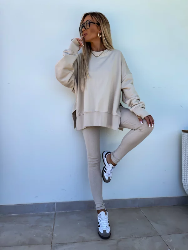 GR - Casual and Comfortable Oversized Sweatshirt