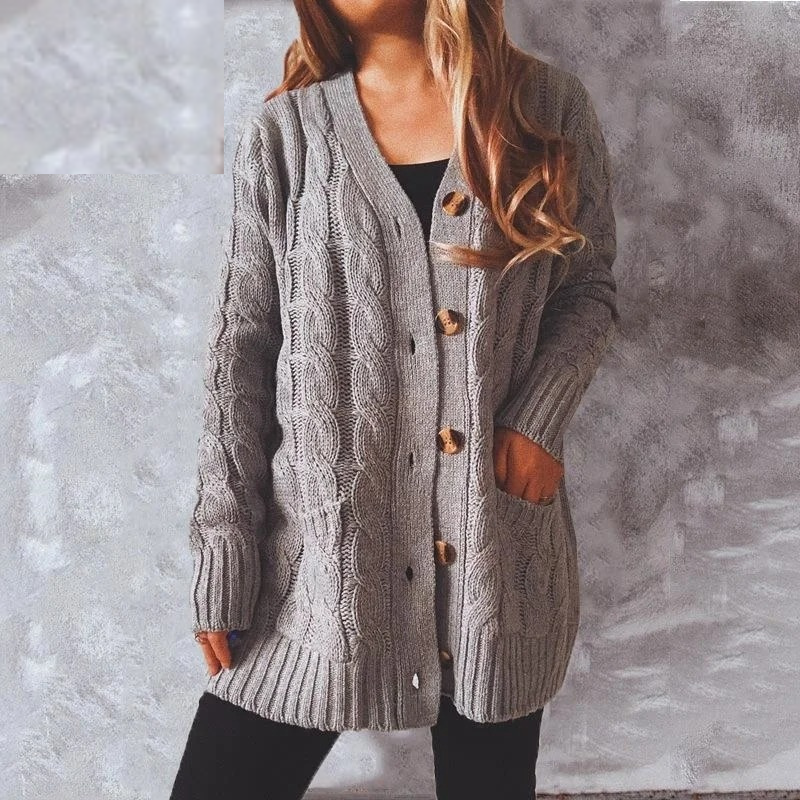 GR | Women's wool cardigan with cable knit pattern and wooden buttons, loose fit