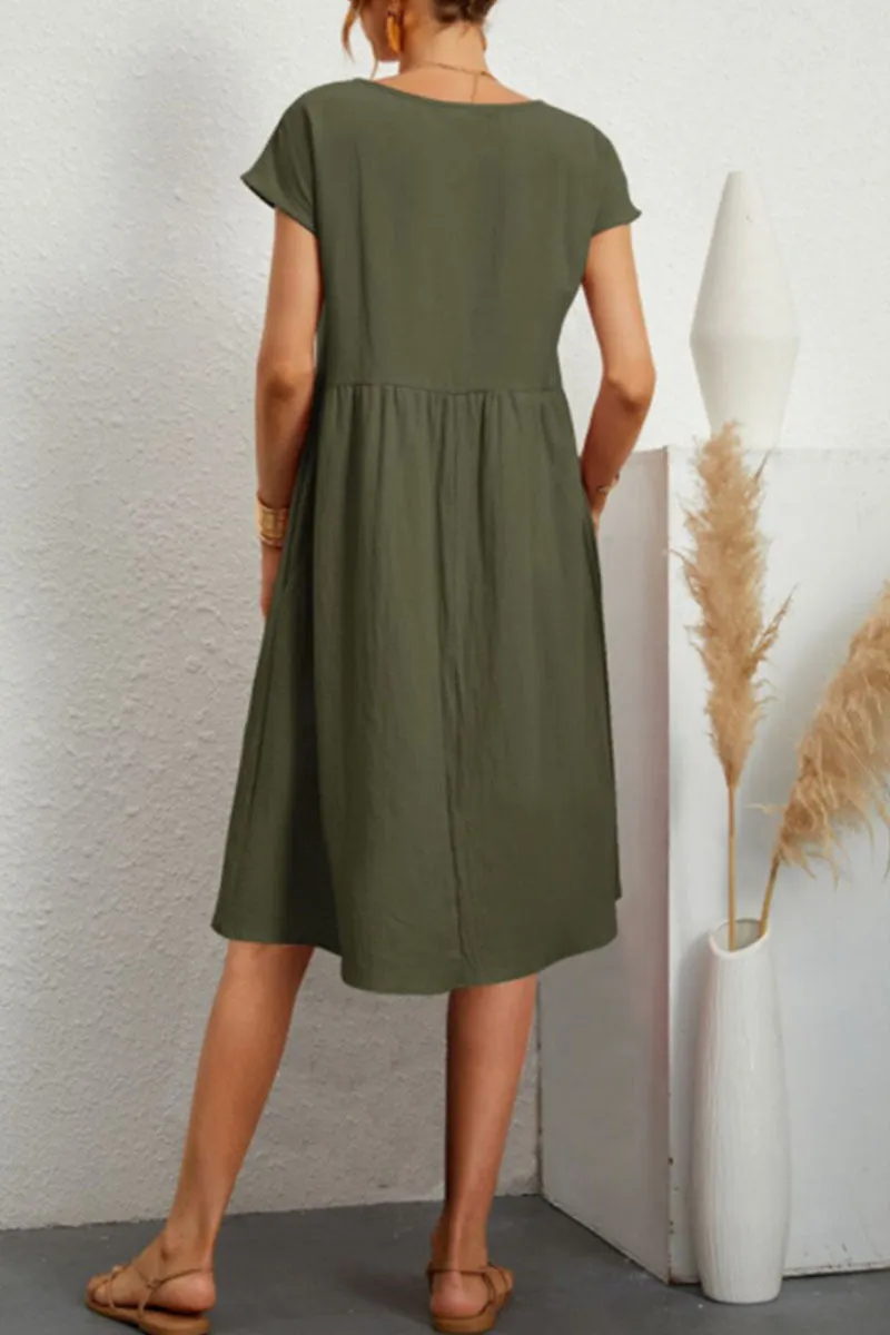 GR | Chic short-sleeved dress with a round neckline in solid color patchwork