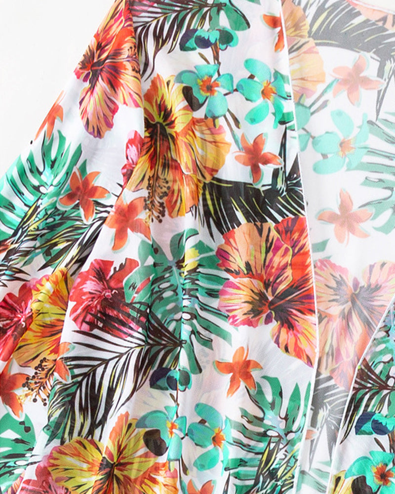 GR | Three-piece bikini set with flowers