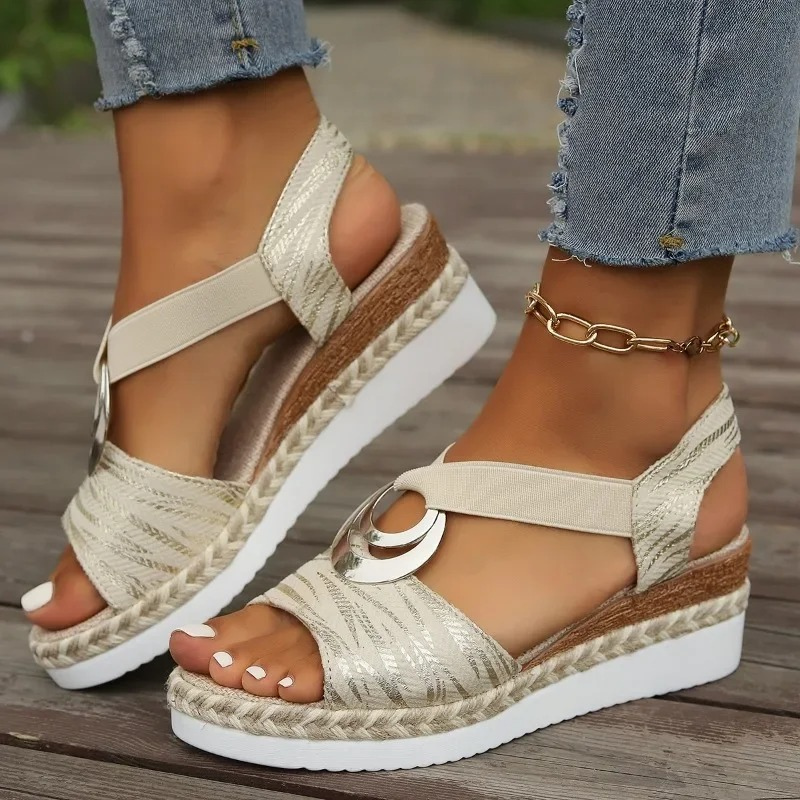 GR | Versatile Stylish Sandals