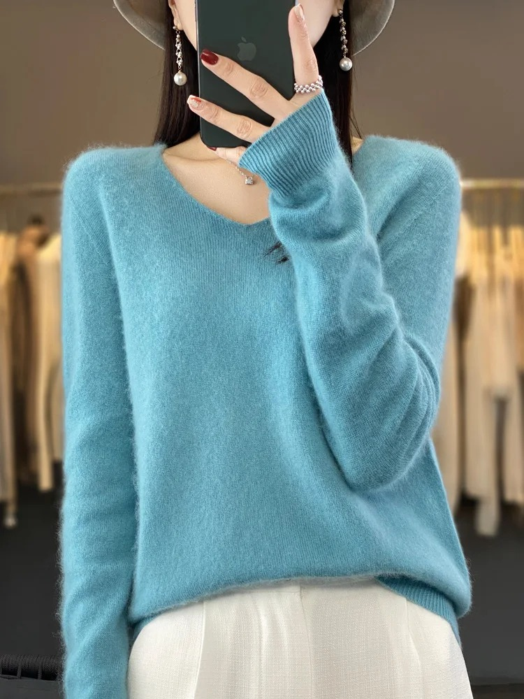 GR | Women's Cashmere Pullover, Elegant V-neck, Soft & Comfortable