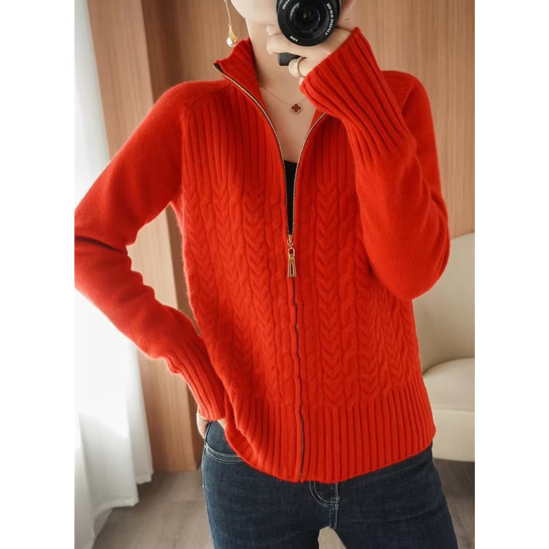 GR | Women's knitted jacket with zipper and cable knit details