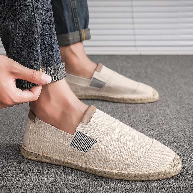 GR | Comfortable, lightweight shoes with a non-slip flat sole