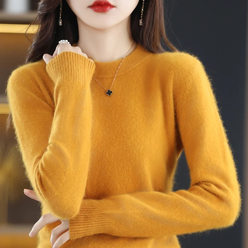 GR | Women's Cashmere Sweater, Luxurious Round Neck, Soft & Fashionable
