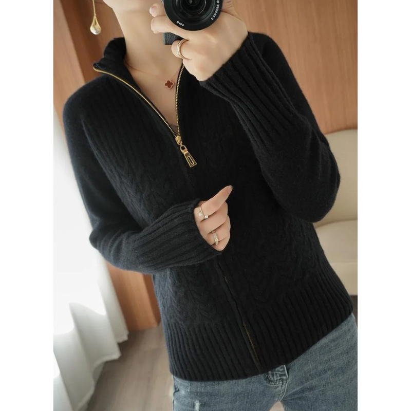 GR | Women's knitted jacket with zipper and cable knit details