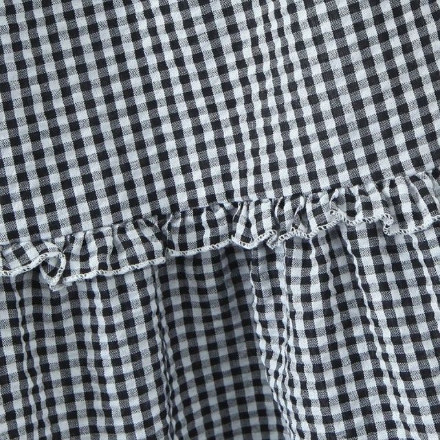 GR | Gestuftes Gingham-Midirock mit Rüschendetail