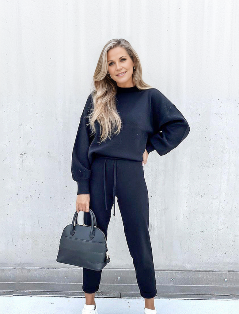 GR Jogging Suit | Elegant Loungewear for Women