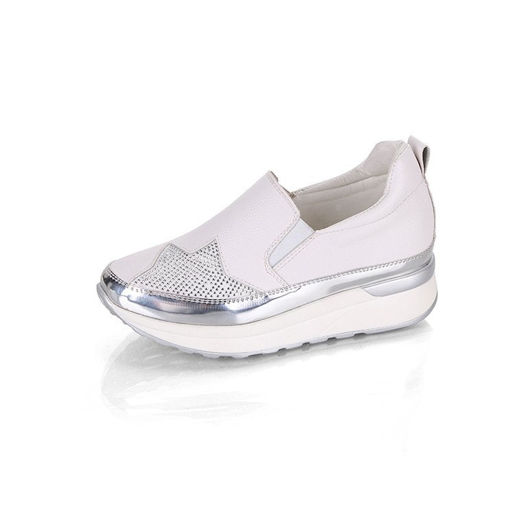 Women's slip-on sneakers with glittery upper and comfortable sole, size S