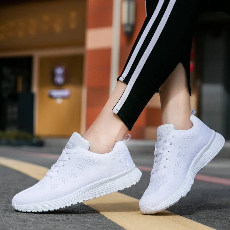 GR - Lightweight, flexible training shoes | Performance sneakers with cushioned sole