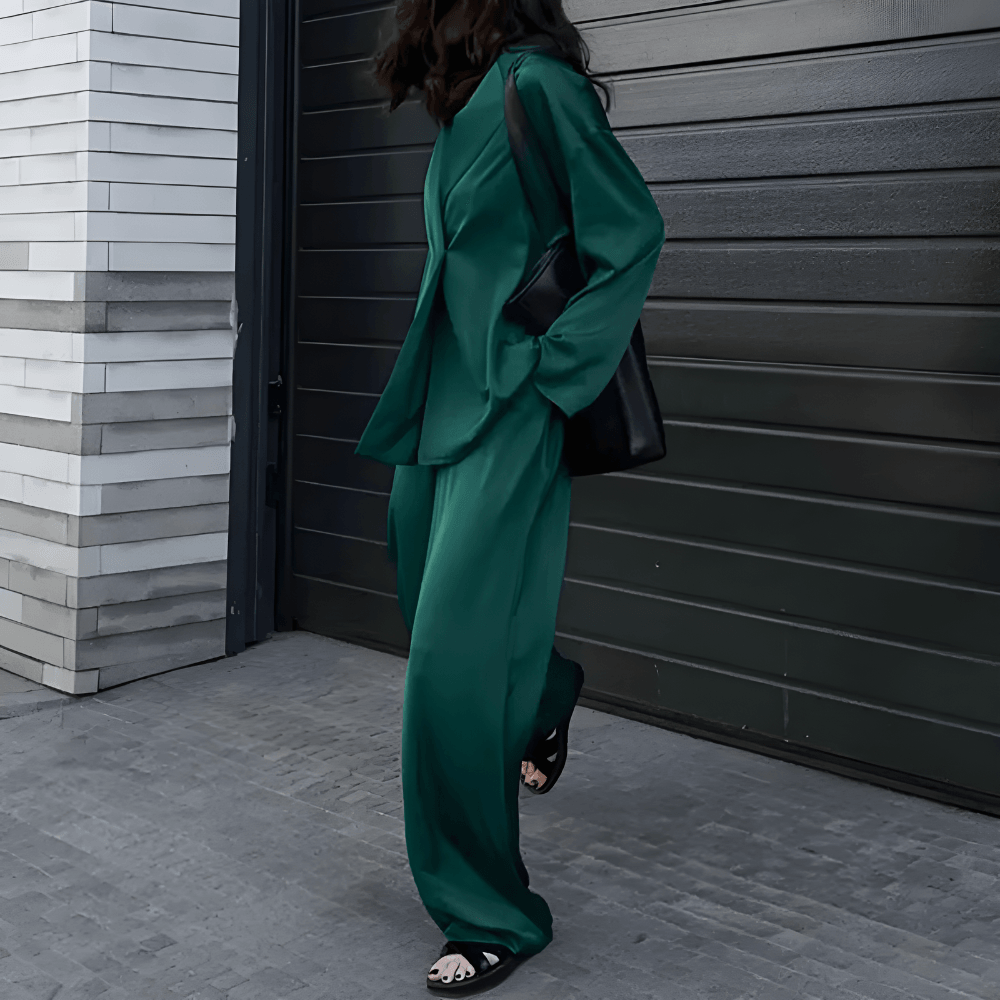 GR | Plus size, two-piece business suit