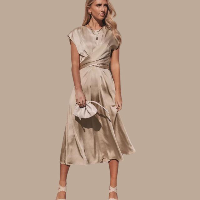 GR | Wickel-Midikleid mit Kappenärmeln