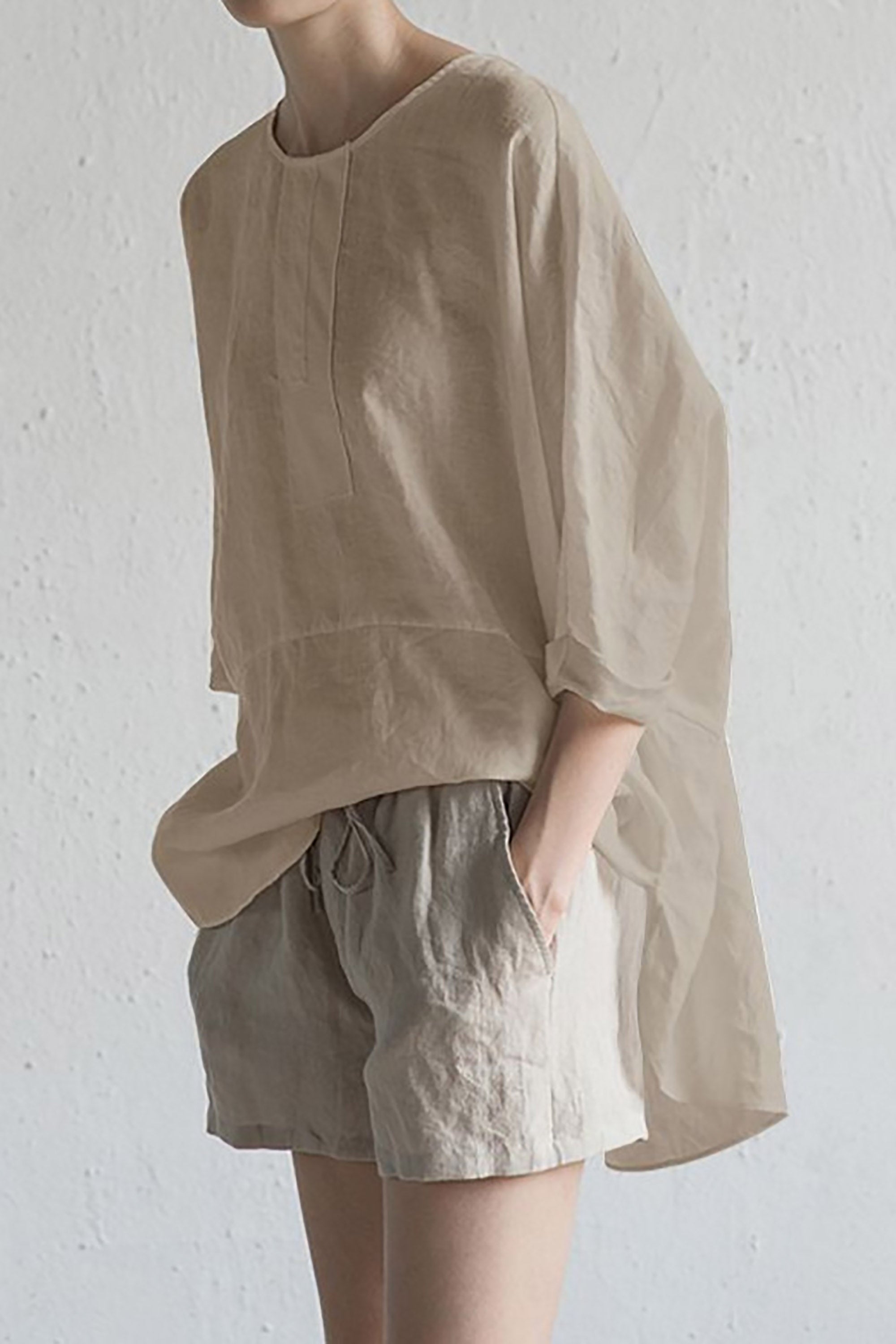 GR | Stylish cardigan made of Japanese linen - half sleeves and round neckline