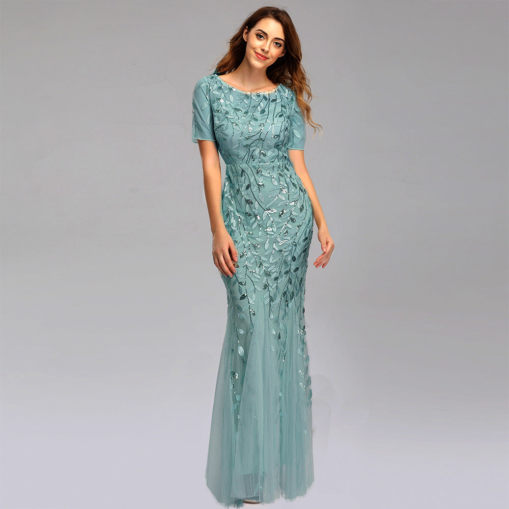 GR | Elegantes Abendkleid in Gold