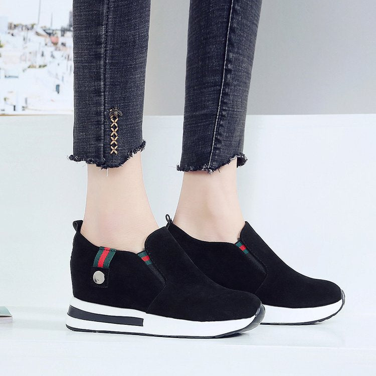 Women's wedge sneakers with a modern slip-on design and comfortable sole, size S